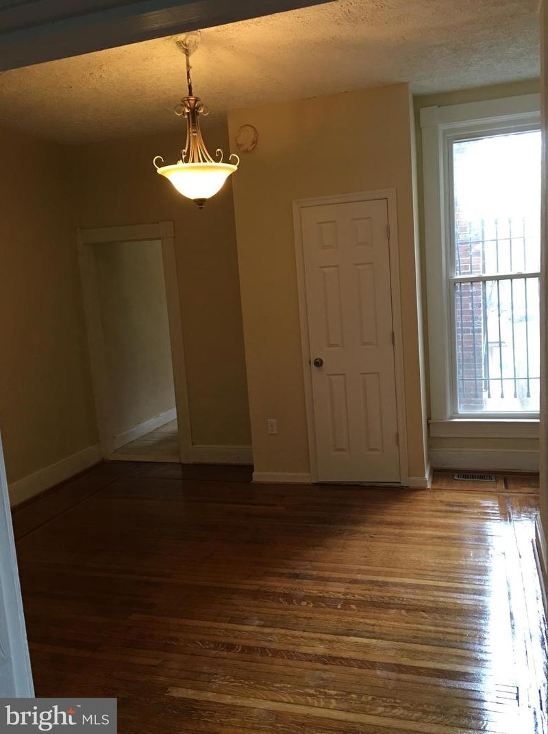 4711 Frederick Ave, Baltimore MD  21229-4035 exterior