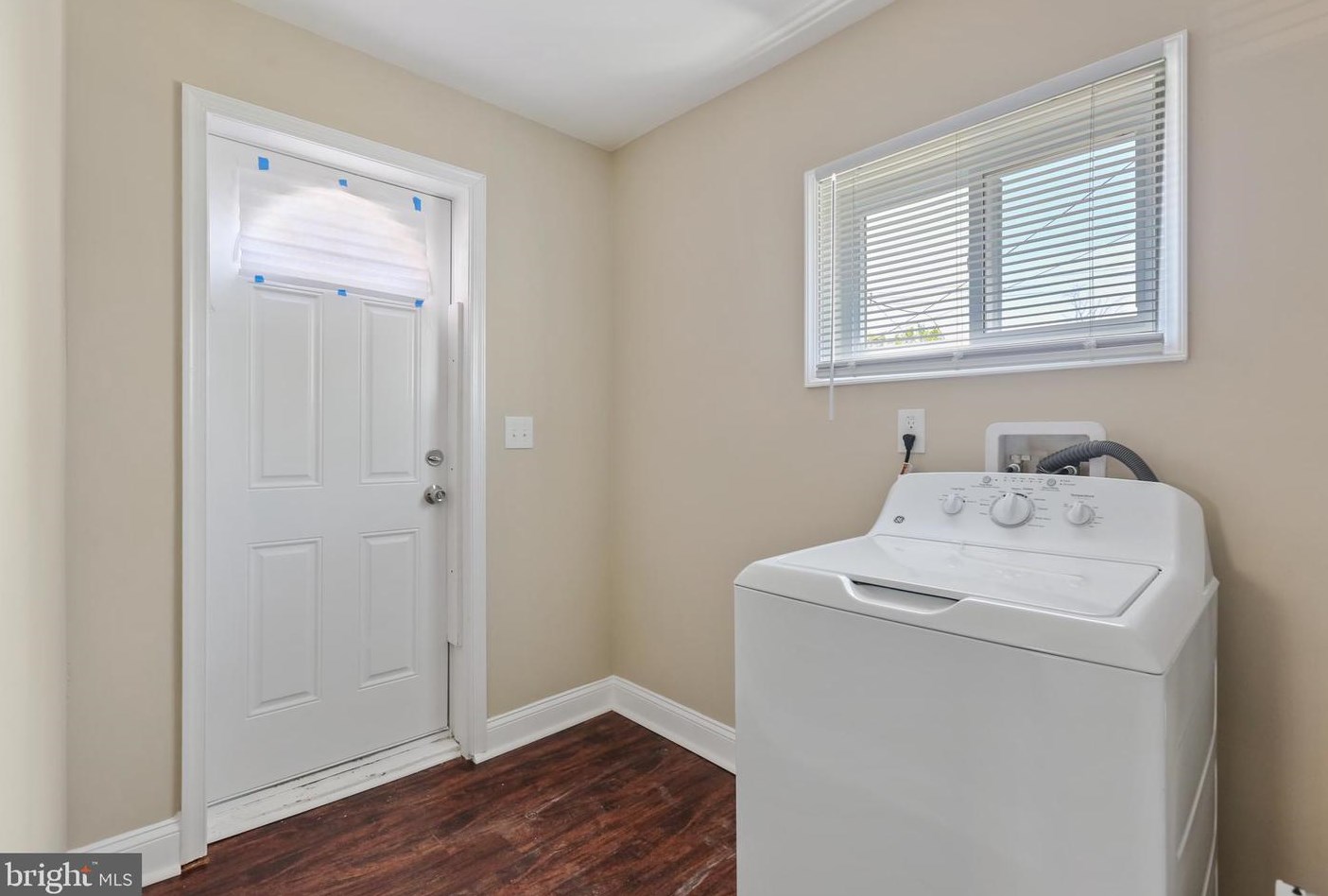 5214 Cuthbert Ave, Baltimore MD  21215-5025 exterior