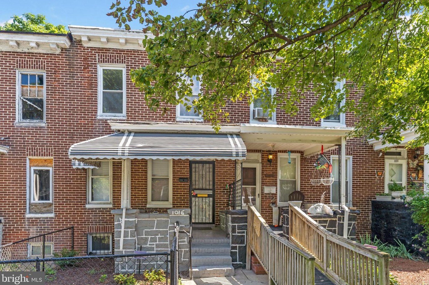 1016 Darley Ave, Baltimore, MD 21218-5527