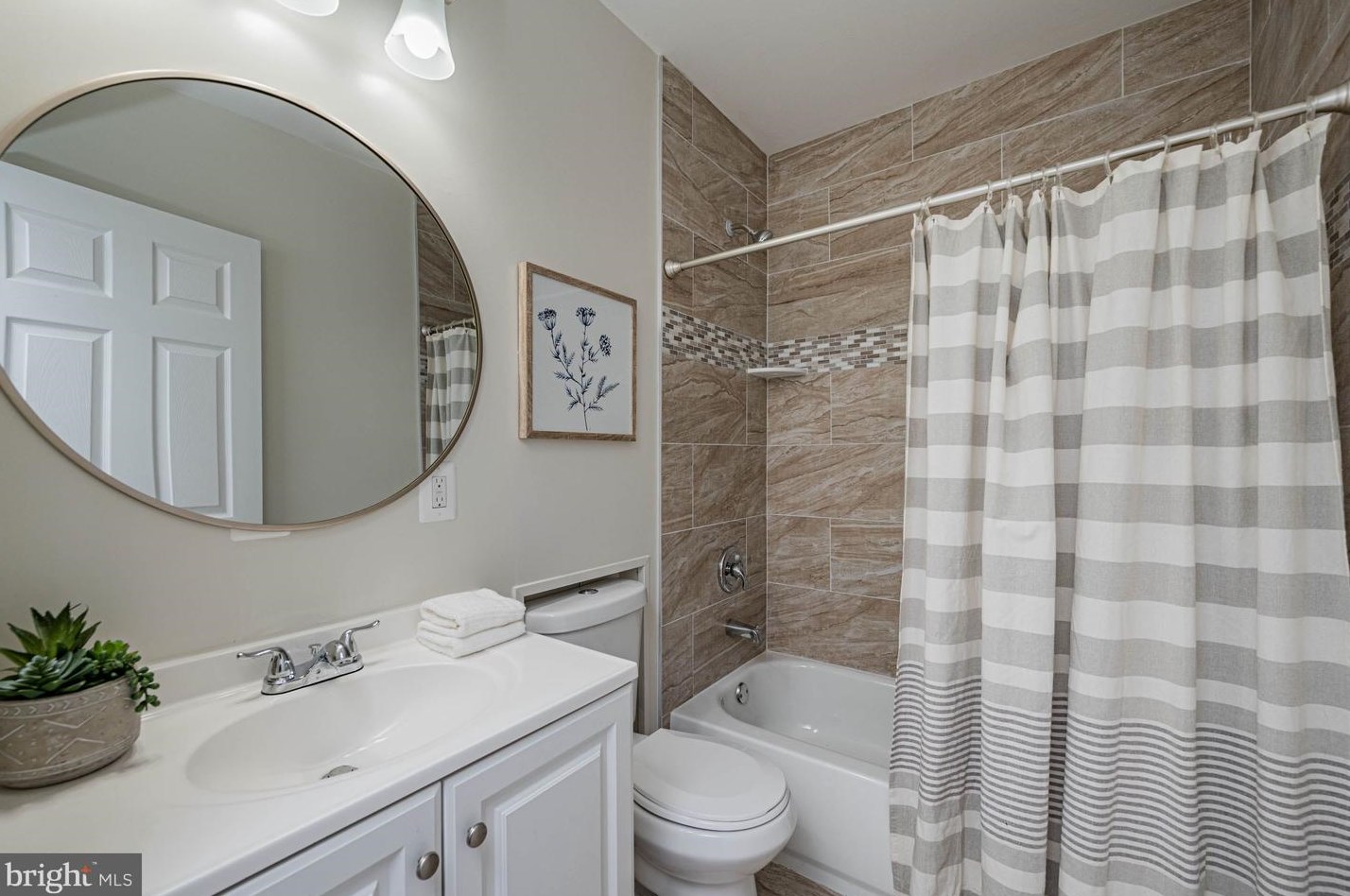 2239 Barclay St, Baltimore MD  21218-5845 exterior