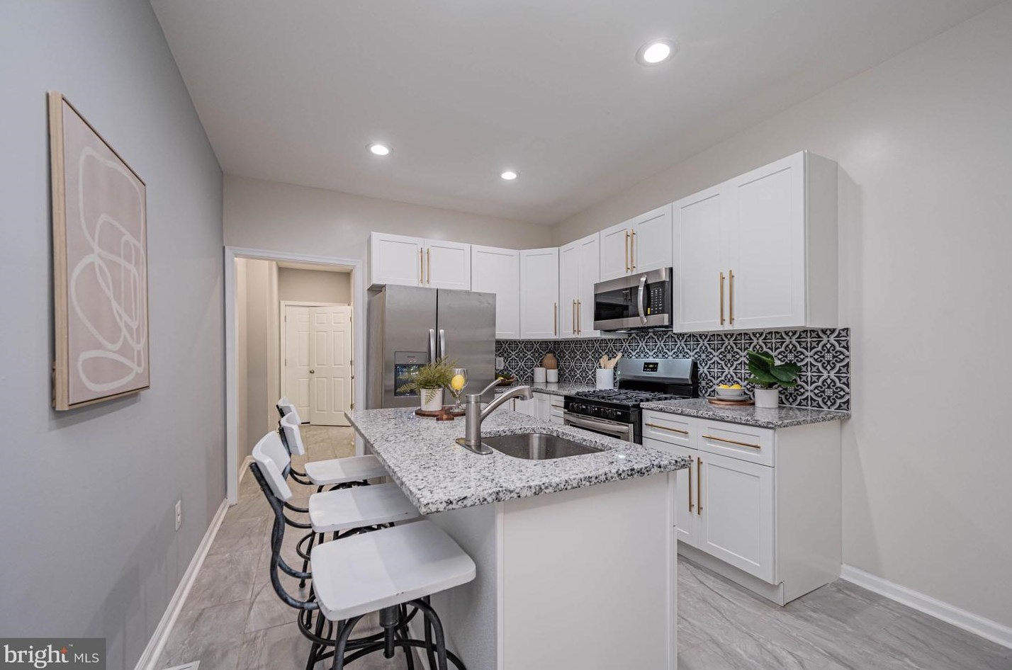 2239 Barclay St, Baltimore MD  21218-5845 exterior