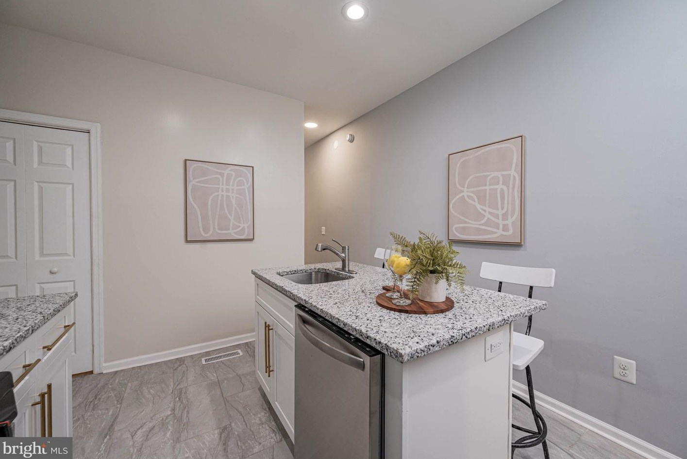 2239 Barclay St, Baltimore MD  21218-5845 exterior