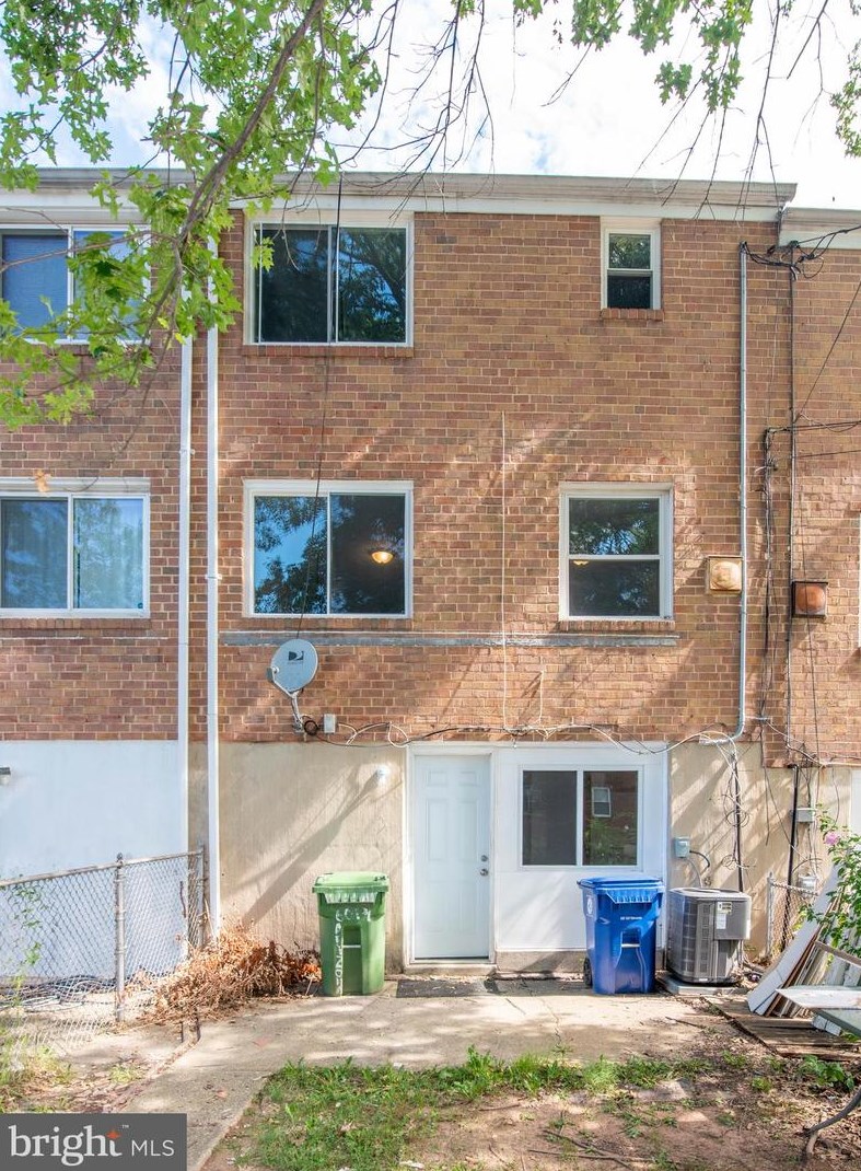 6019 Arizona Ave, Baltimore, MD 21206-3804