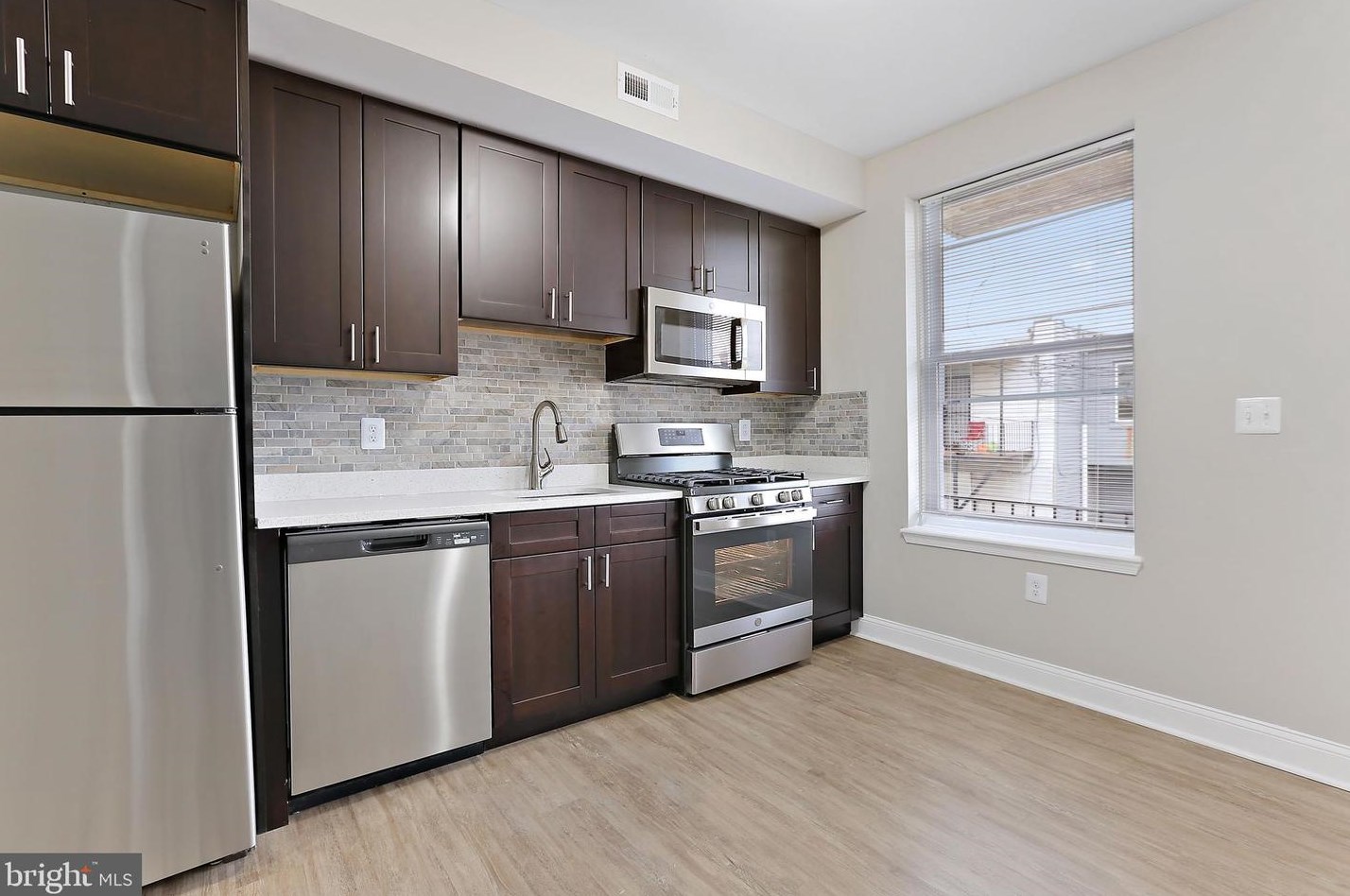 604 Streeper St, Baltimore MD  21205-2714 exterior