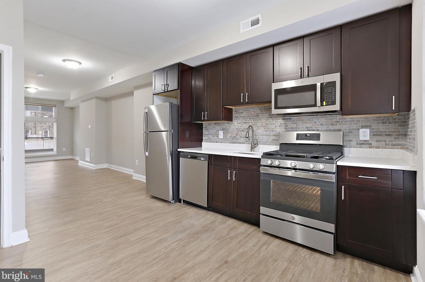 604 Streeper St, Baltimore MD  21205-2714 exterior