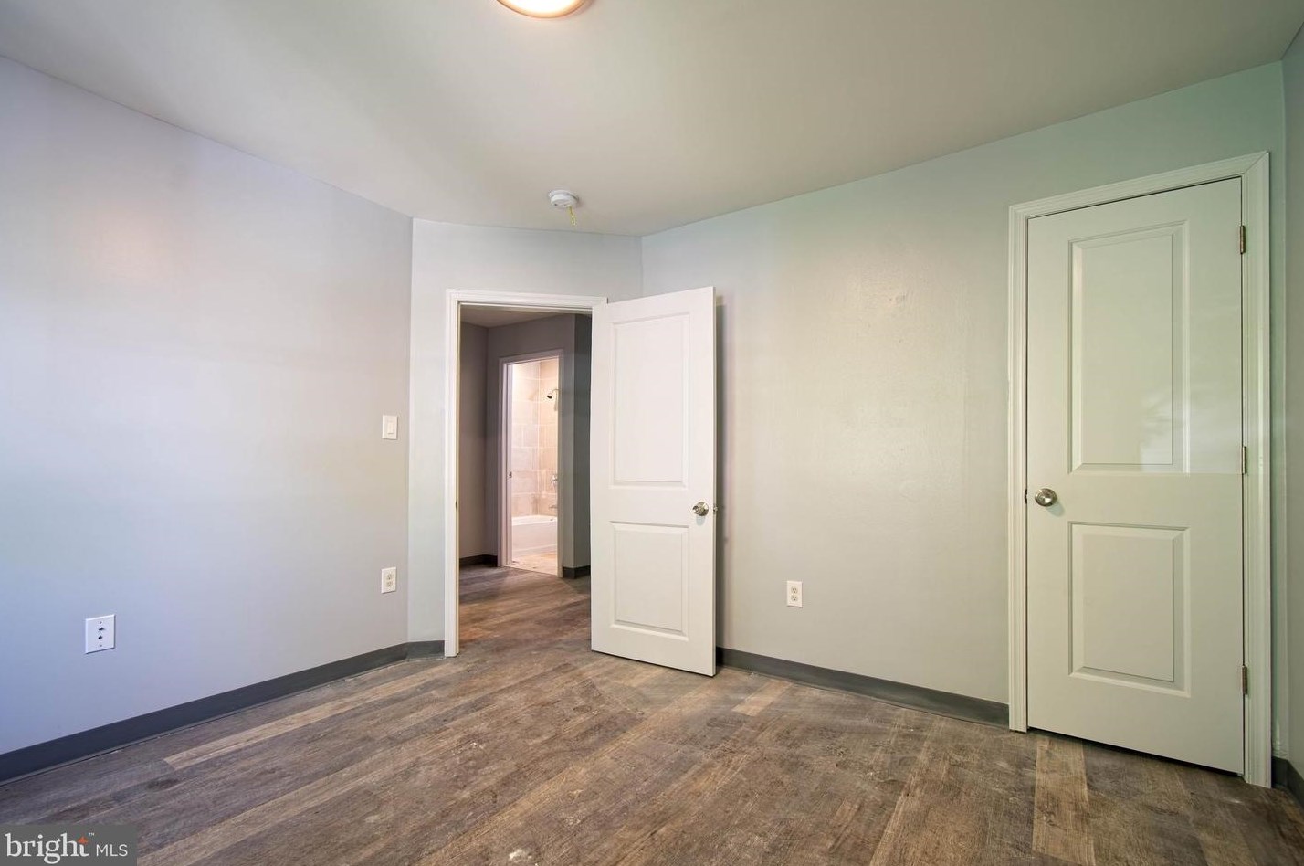 5504 Midwood Ave, Baltimore MD 21212-4029 exterior