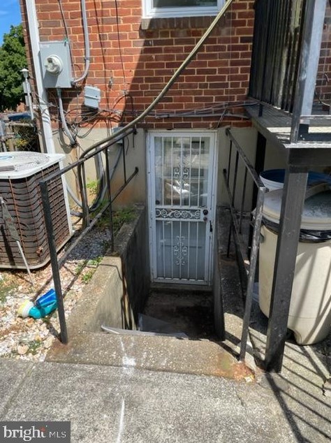 5621 Cadillac Ave, Baltimore MD 21207-7010 exterior