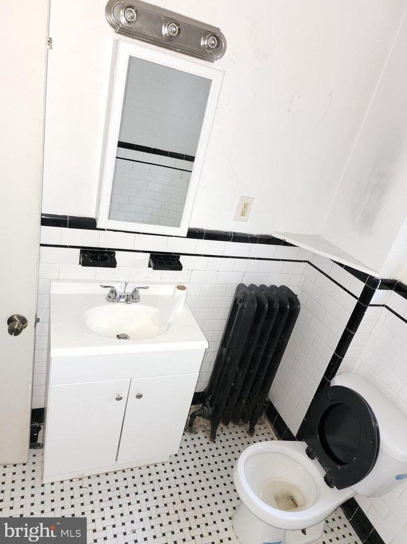 2815 Winchester St, Baltimore MD  21216-4331 exterior