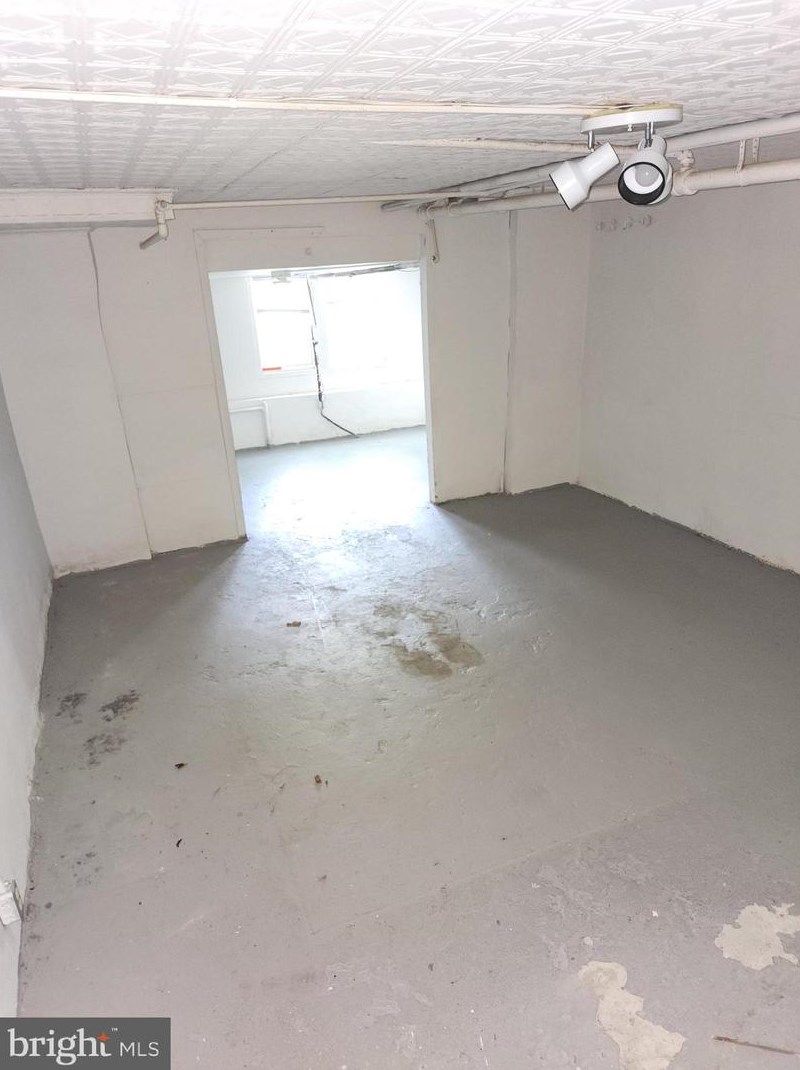 2815 Winchester St, Baltimore MD  21216-4331 exterior