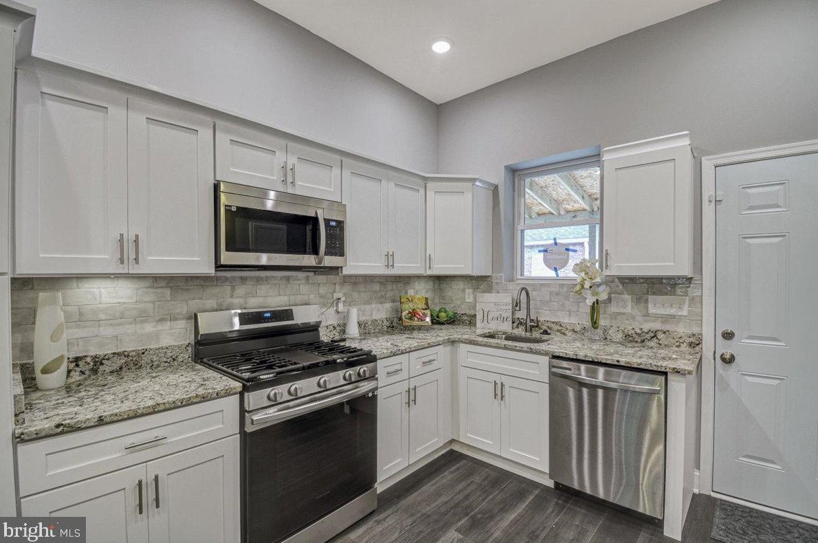 1617 Bond St, Baltimore MD  21213-2312 exterior