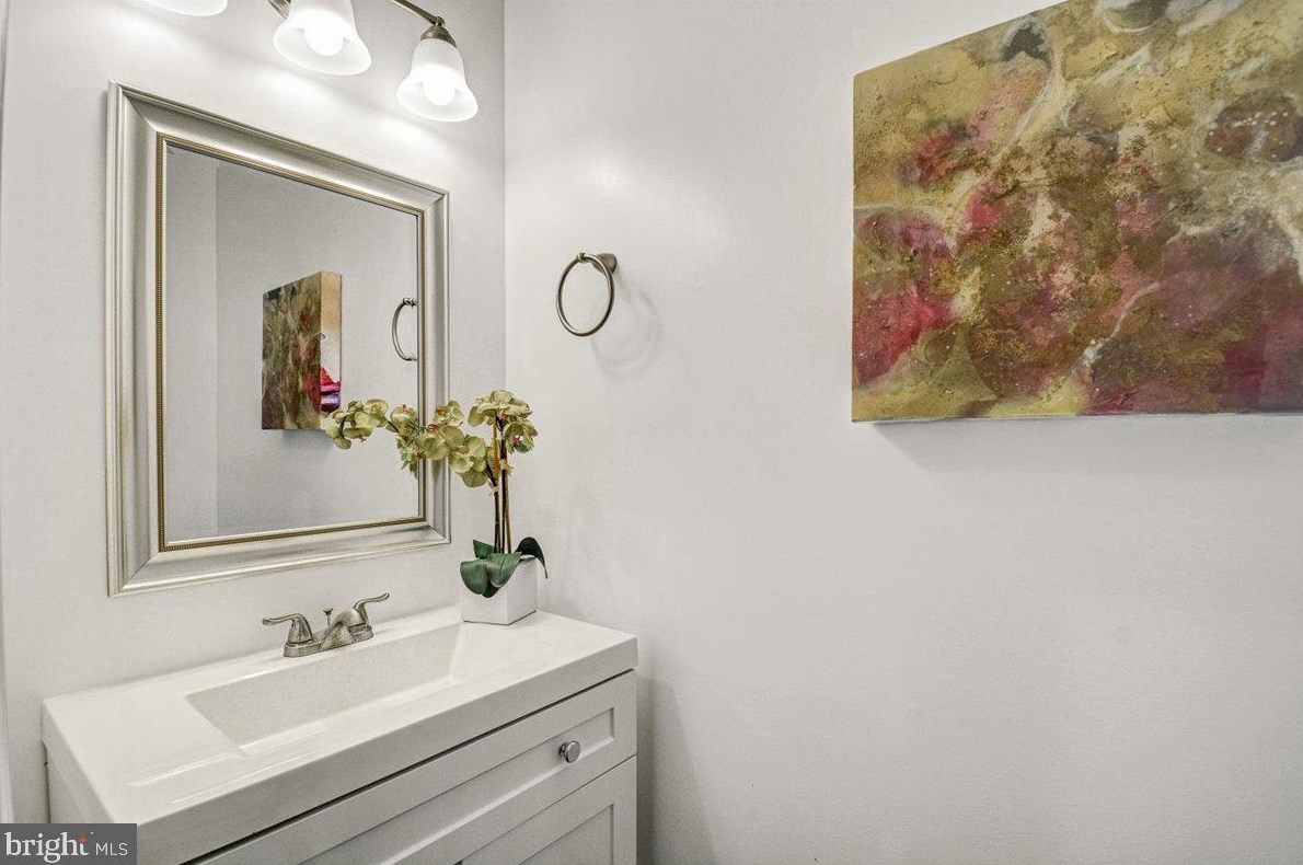 1617 Bond St, Baltimore MD  21213-2312 exterior