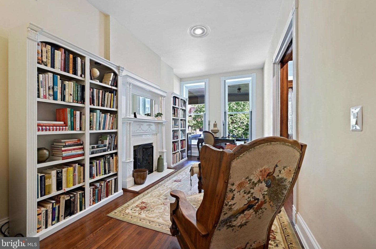 2820 Calvert St, Baltimore MD 21202-3737 exterior