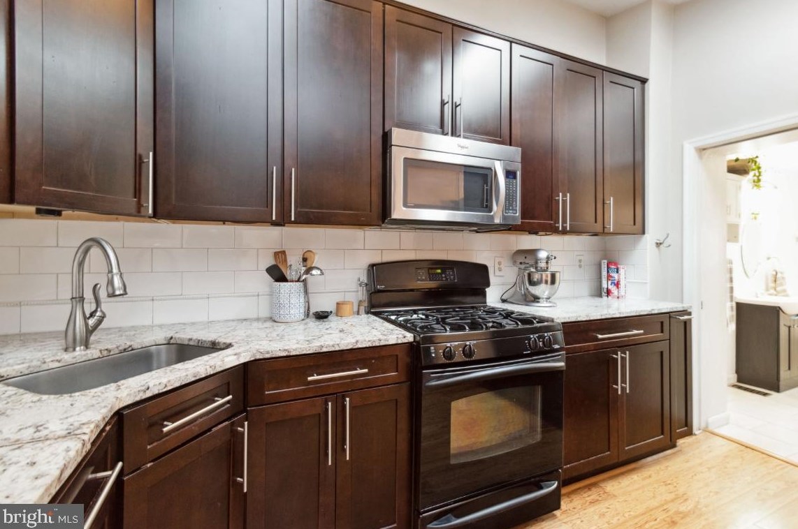 2043 Gough St, Baltimore MD  21231-2617 exterior
