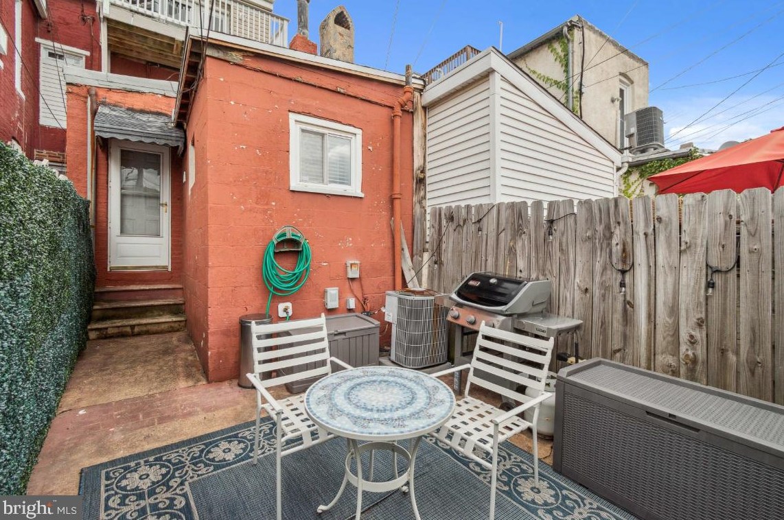2043 Gough St, Baltimore MD  21231-2617 exterior