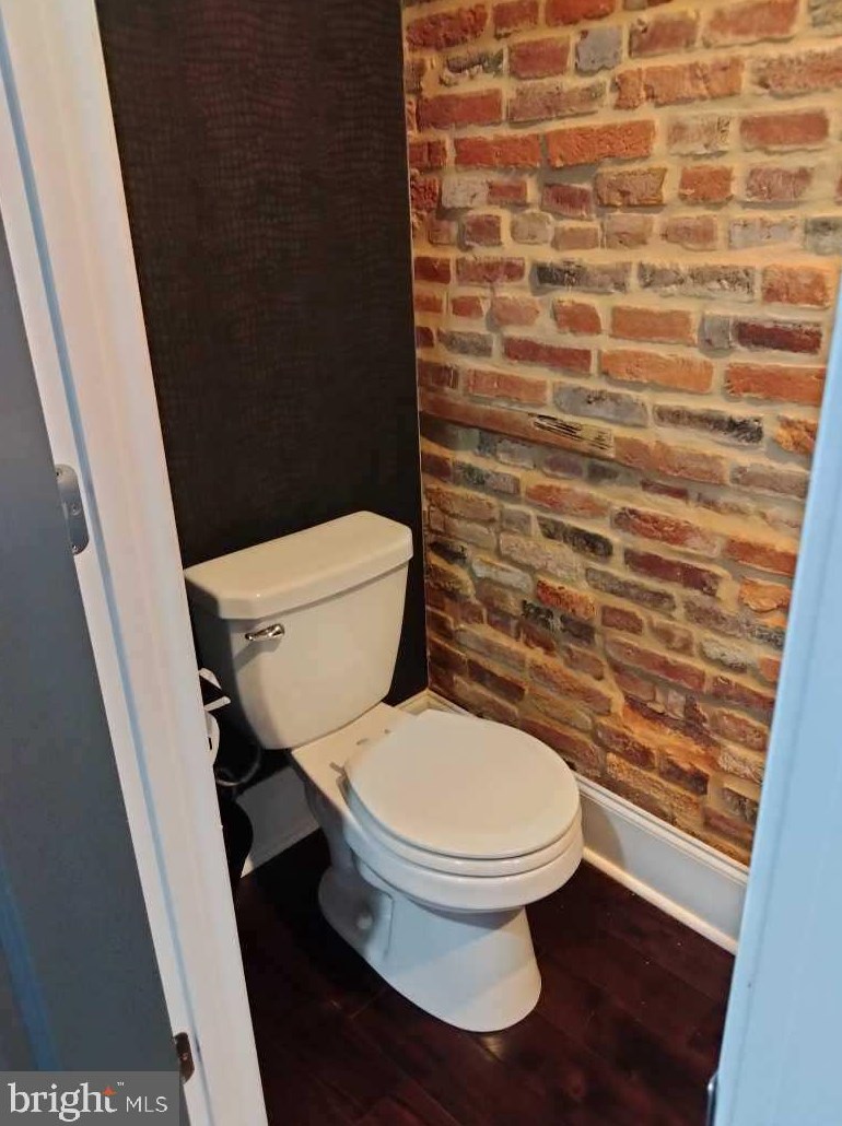 309 Cross St, Baltimore MD  21230-4115 exterior