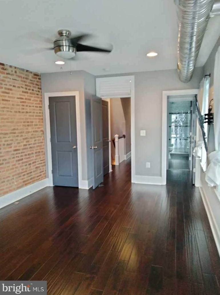 309 Cross St, Baltimore MD  21230-4115 exterior