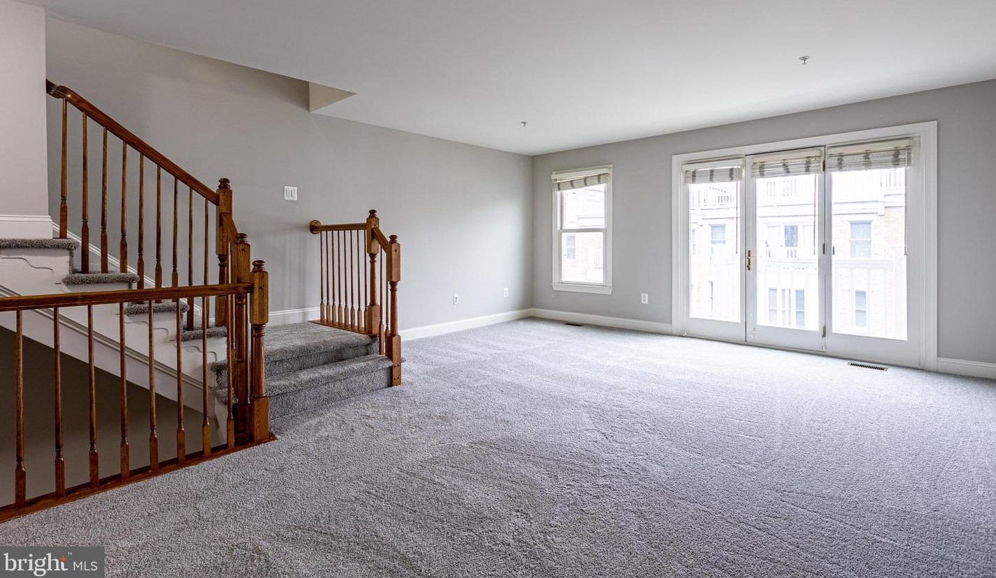 1206 Harbor Island Walk, Baltimore MD  21230-5460 exterior