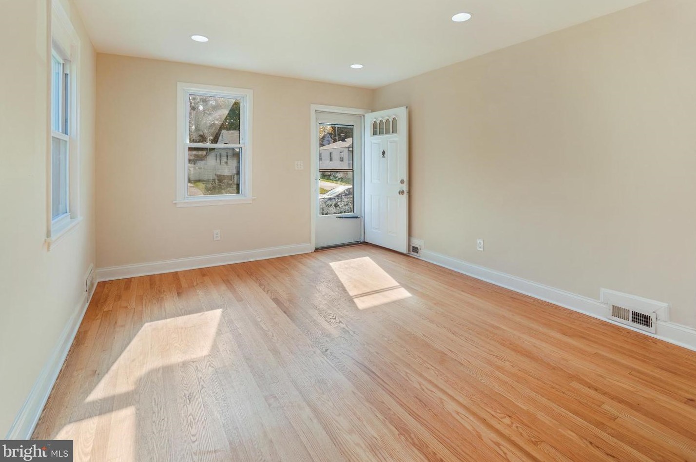 5620 Remmell Ave, Baltimore MD  21206-3429 exterior