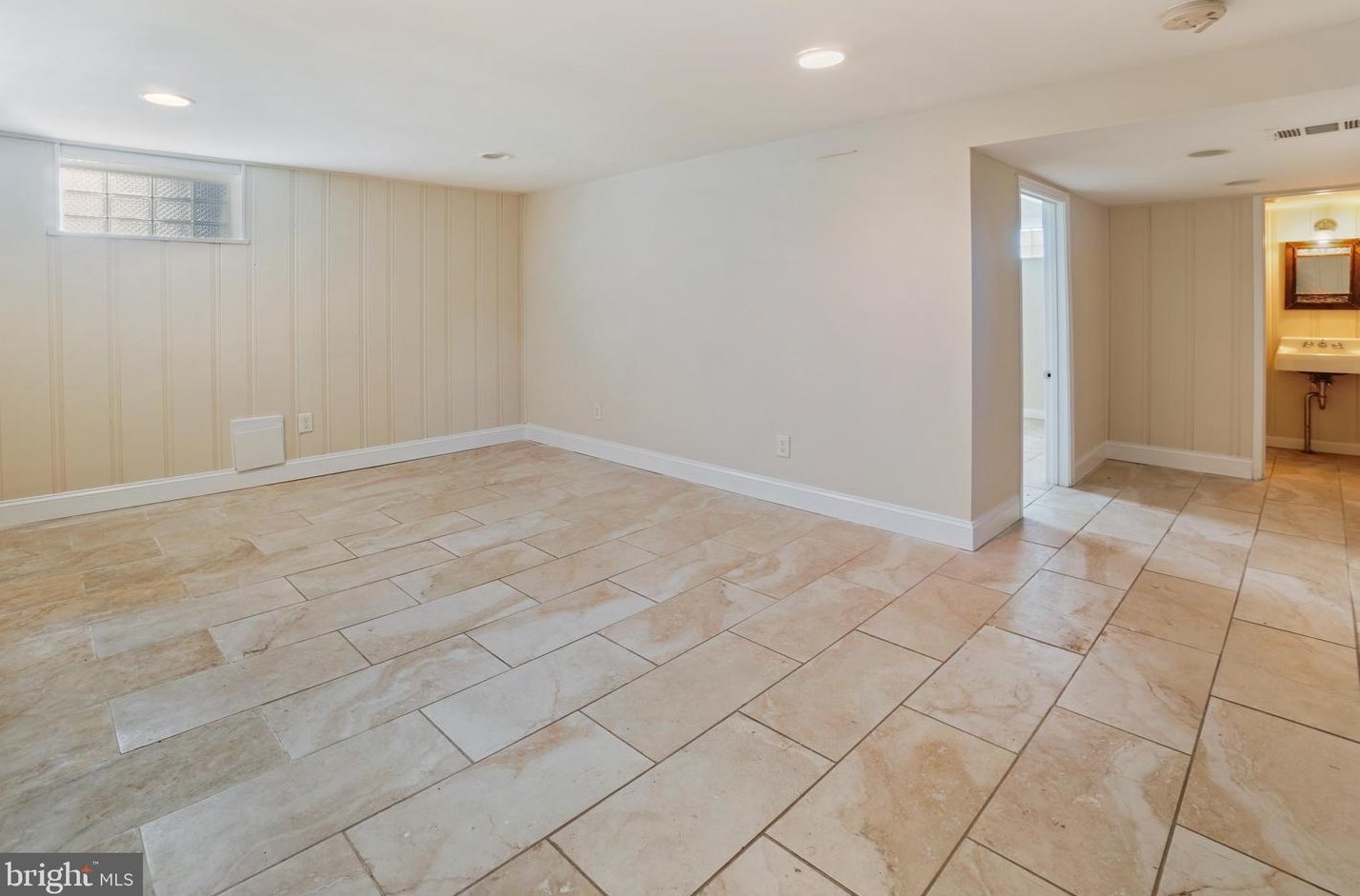 5620 Remmell Ave, Baltimore MD  21206-3429 exterior