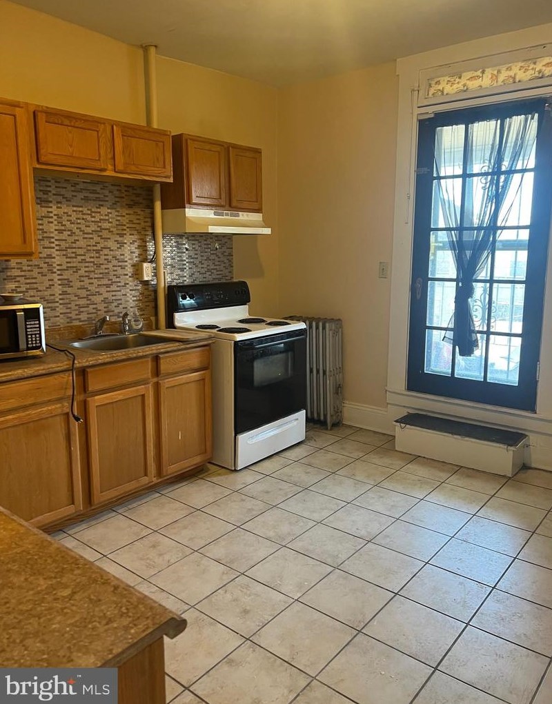 2319 Lanvale St, Baltimore MD  21216-4845 exterior