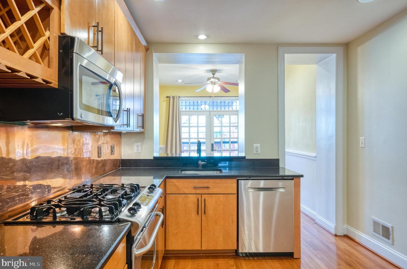 13 Glover St, Baltimore MD  21224-1140 exterior