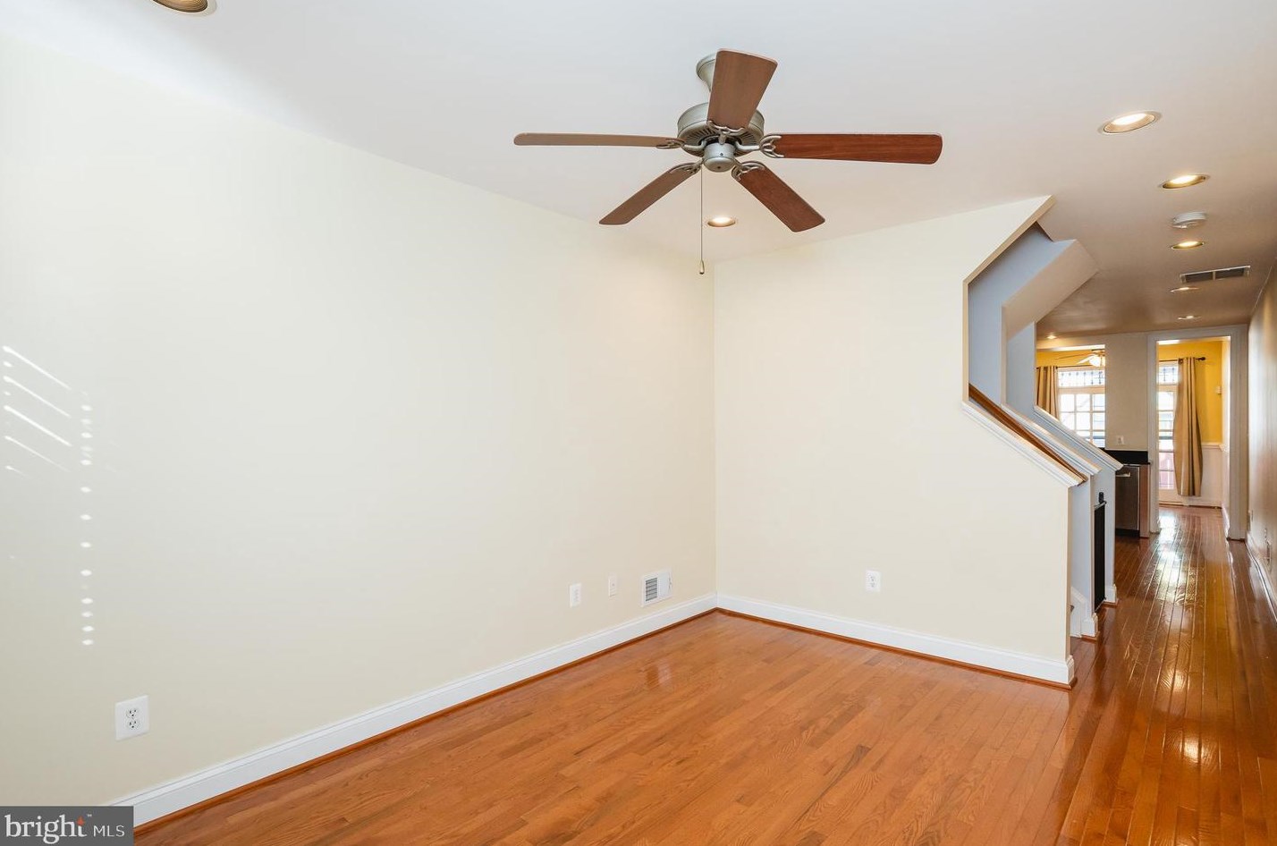 13 Glover St, Baltimore MD  21224-1140 exterior