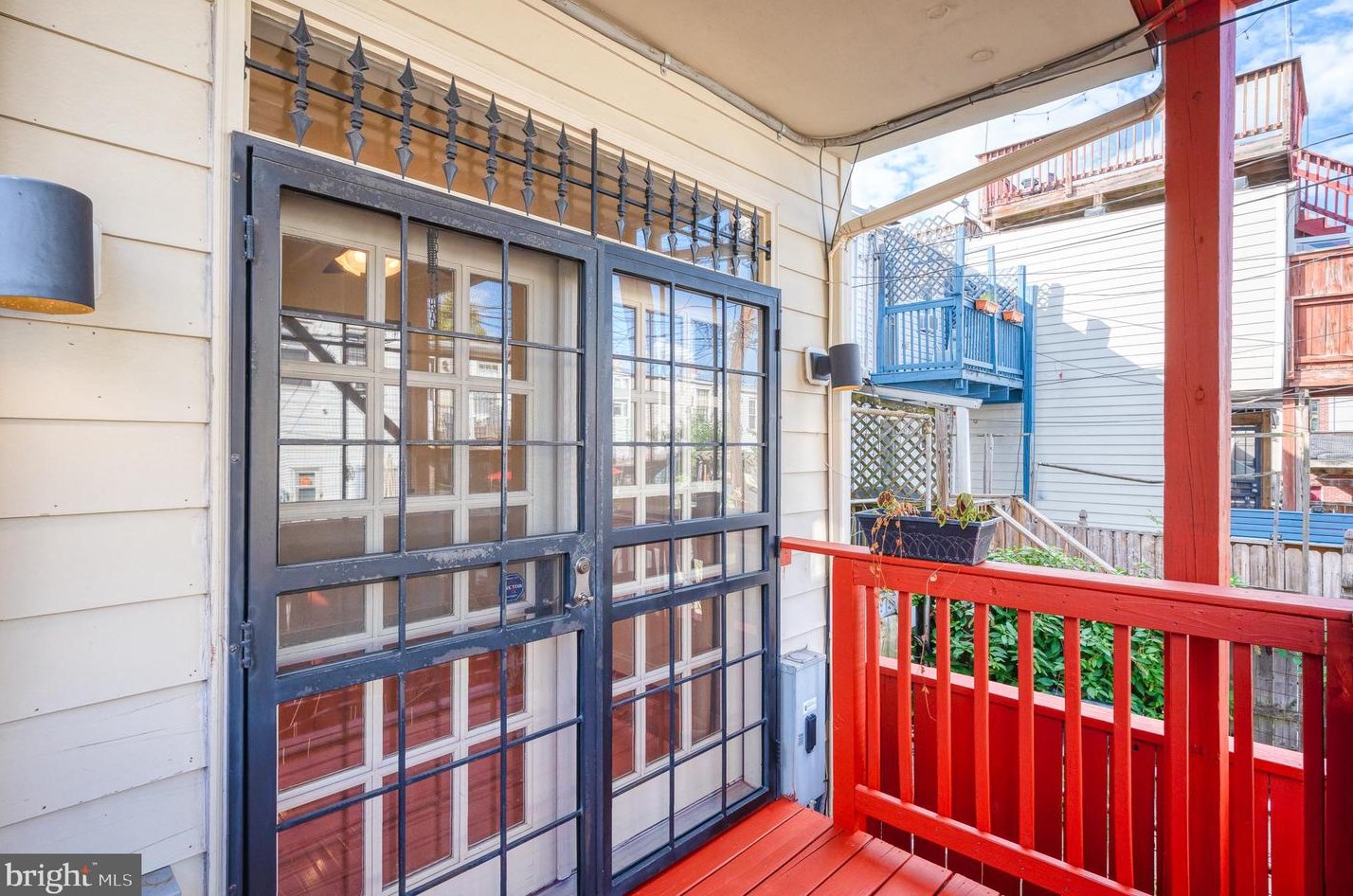 13 Glover St, Baltimore MD  21224-1140 exterior