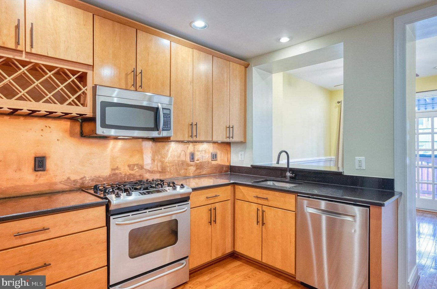 13 Glover St, Baltimore MD  21224-1140 exterior