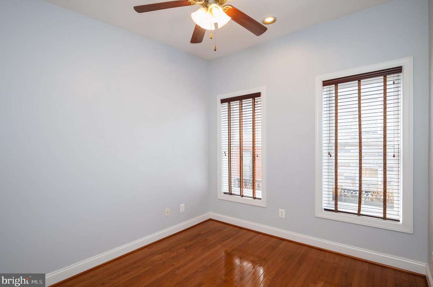 13 Glover St, Baltimore MD  21224-1140 exterior