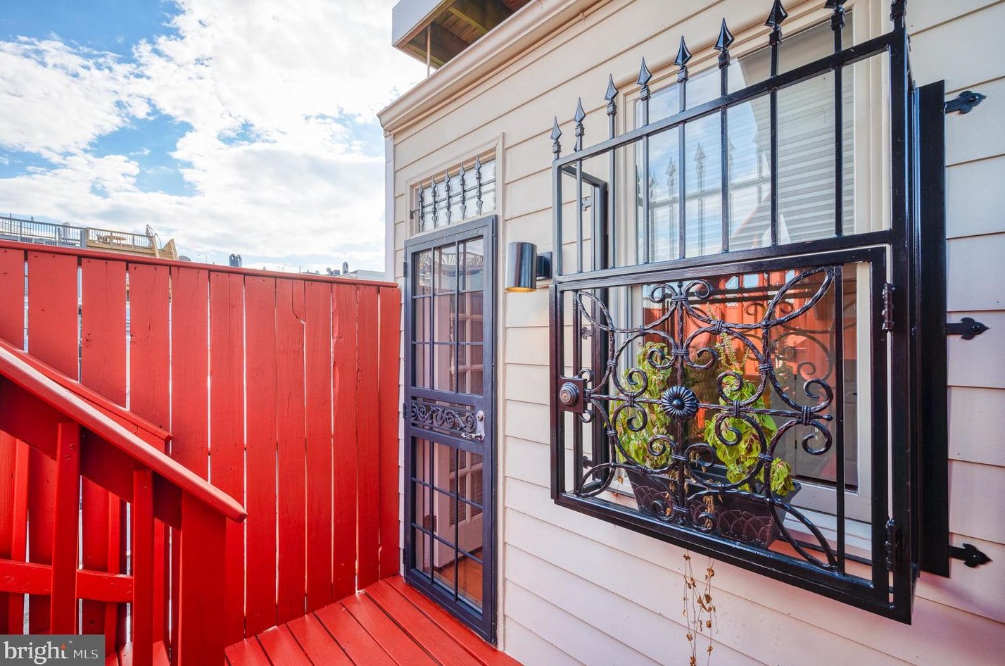 13 Glover St, Baltimore MD  21224-1140 exterior