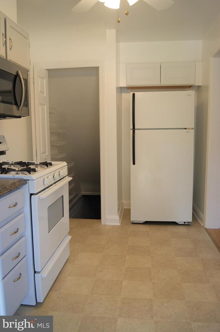 6508 Hilltop Ave, Baltimore MD  21206-1612 exterior