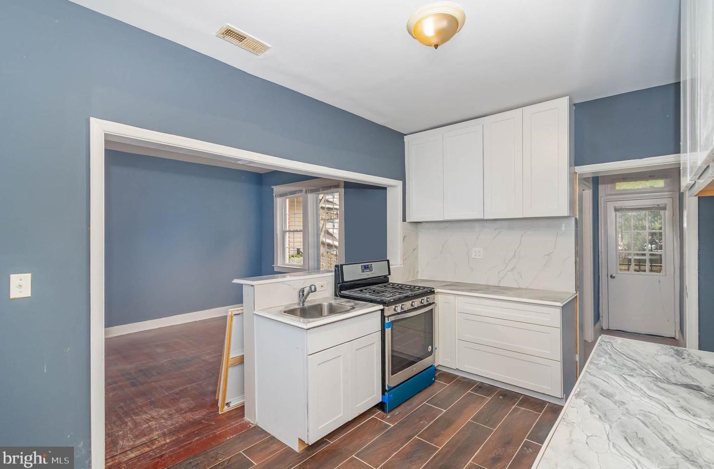 4124 Edmondson Ave, Baltimore MD  21229-1807 exterior