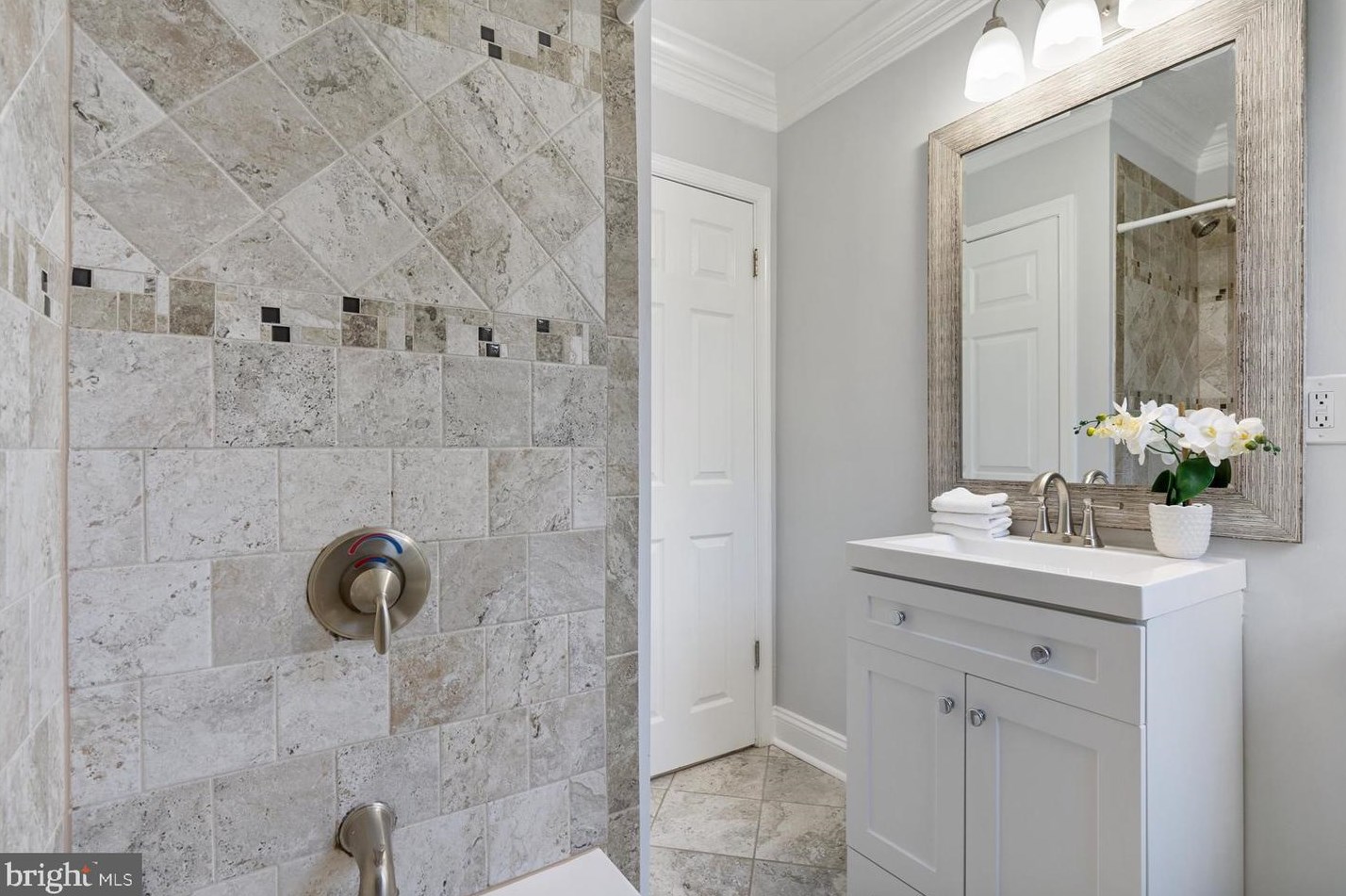 5505 The Alameda, Baltimore MD 21218-1359 exterior