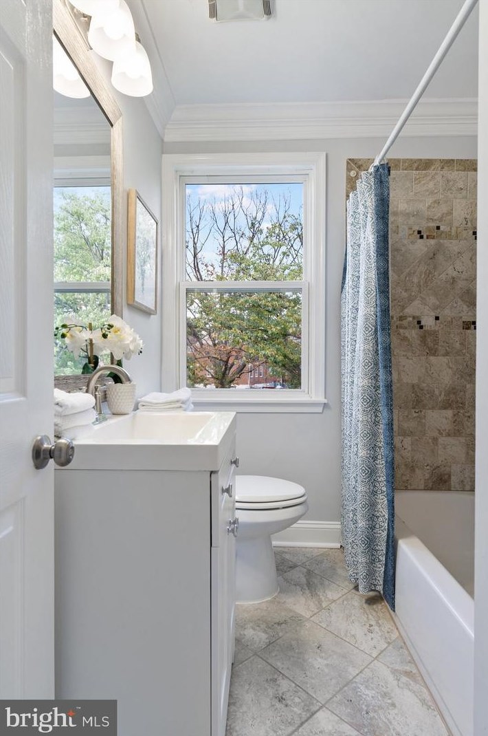 5505 The Alameda, Baltimore MD 21218-1359 exterior