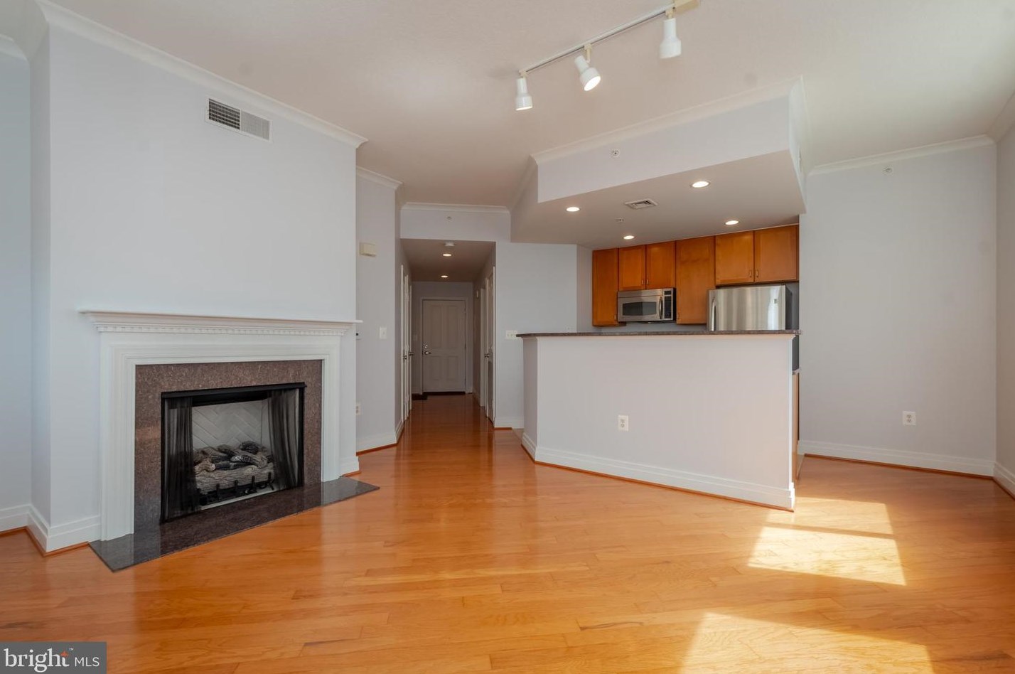 414 Water St Apt 3014, Baltimore, MD 21202