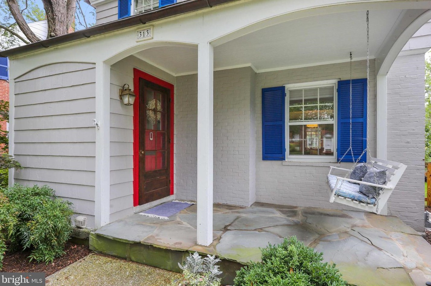 313 Broadmoor Rd, Baltimore MD  21212-3808 exterior