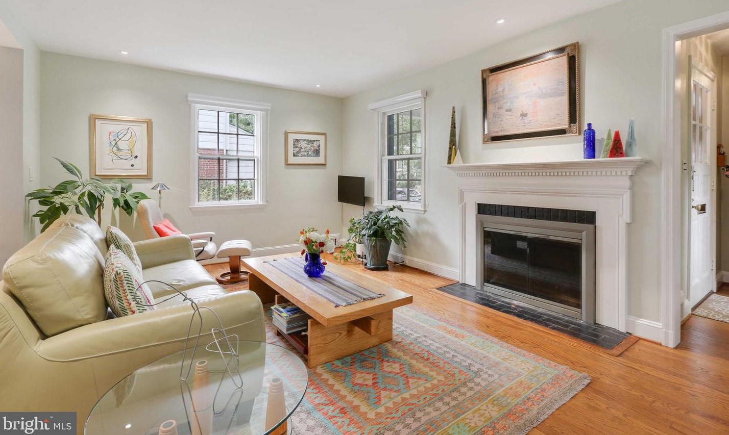 313 Broadmoor Rd, Baltimore MD  21212-3808 exterior