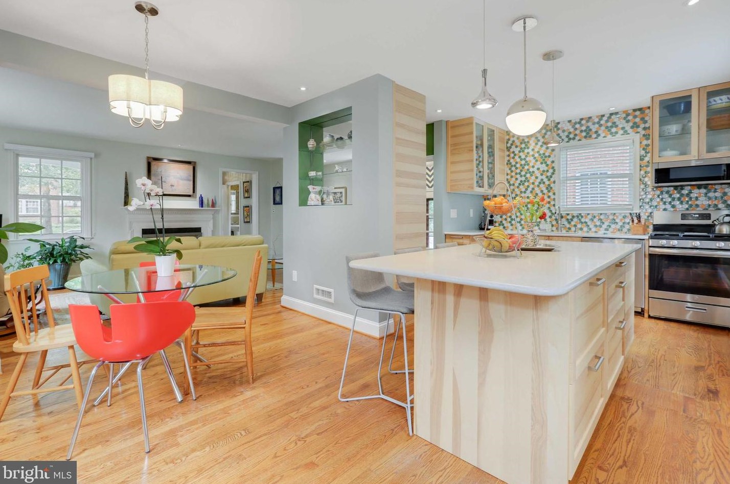 313 Broadmoor Rd, Baltimore MD  21212-3808 exterior