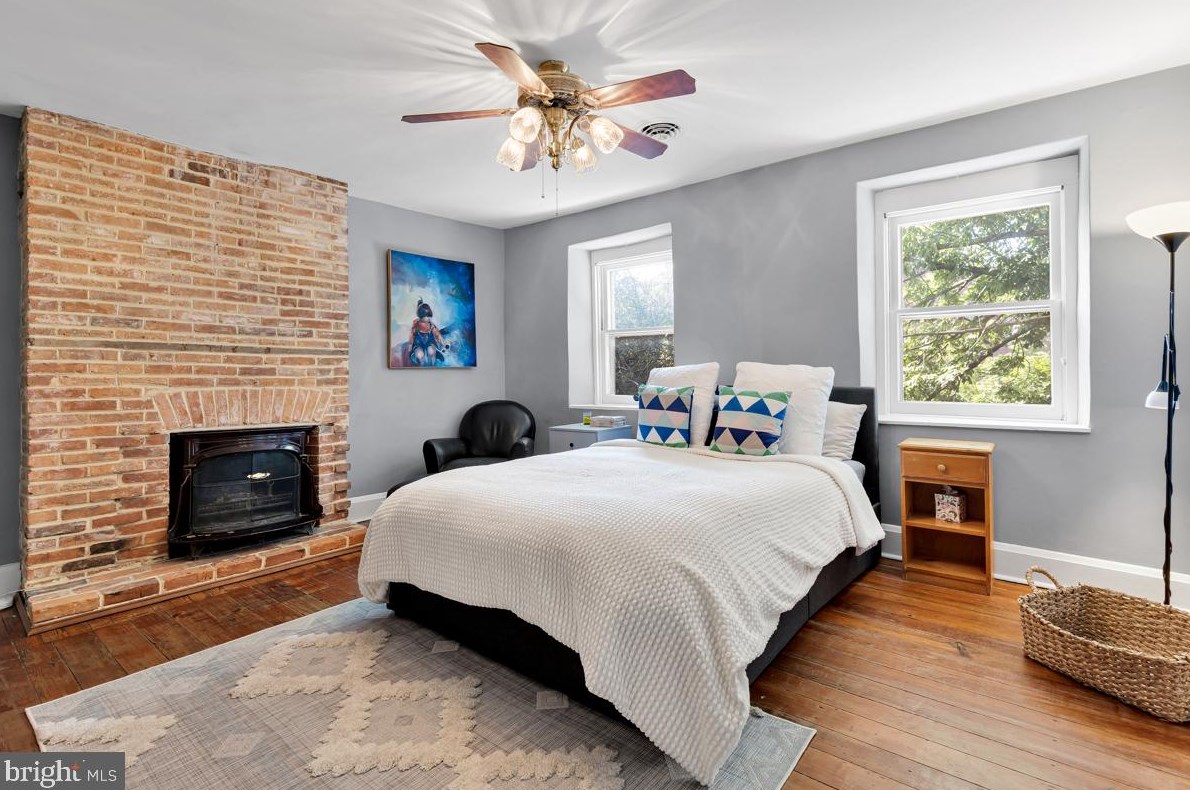 718 Pacific St, Baltimore MD  exterior