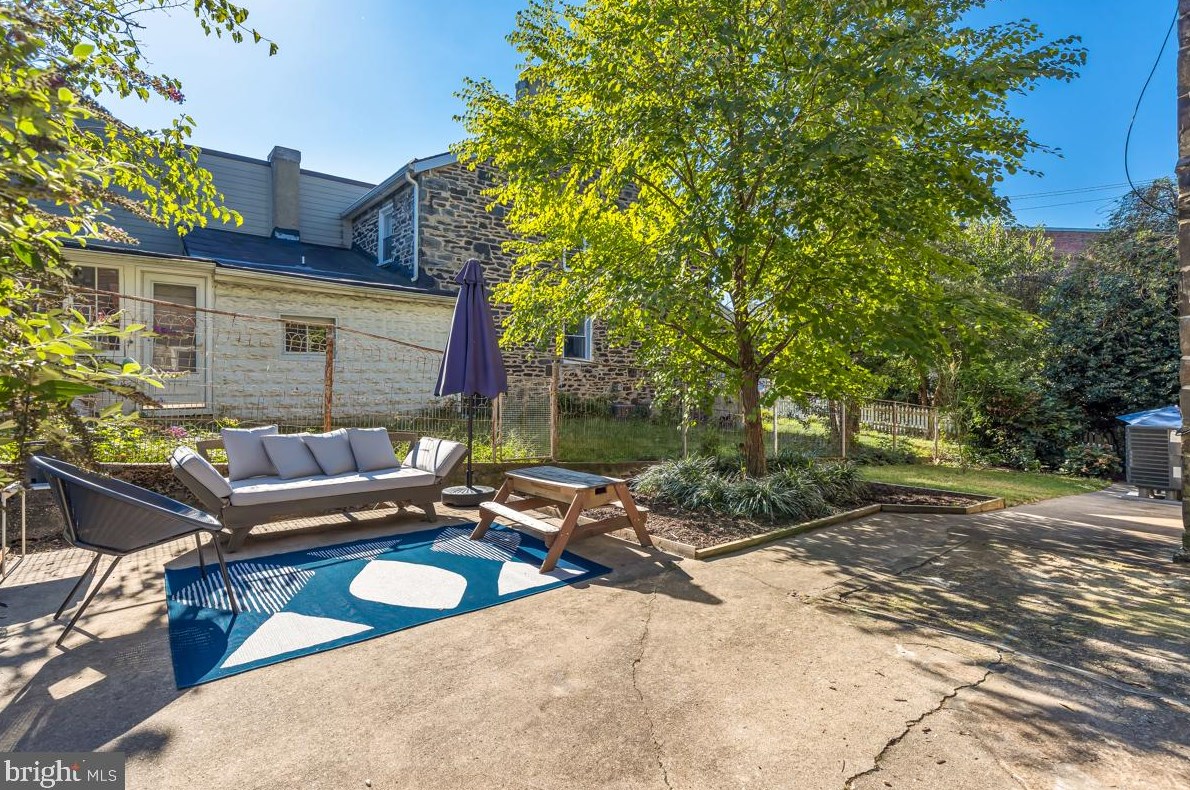 718 Pacific St, Baltimore MD  exterior