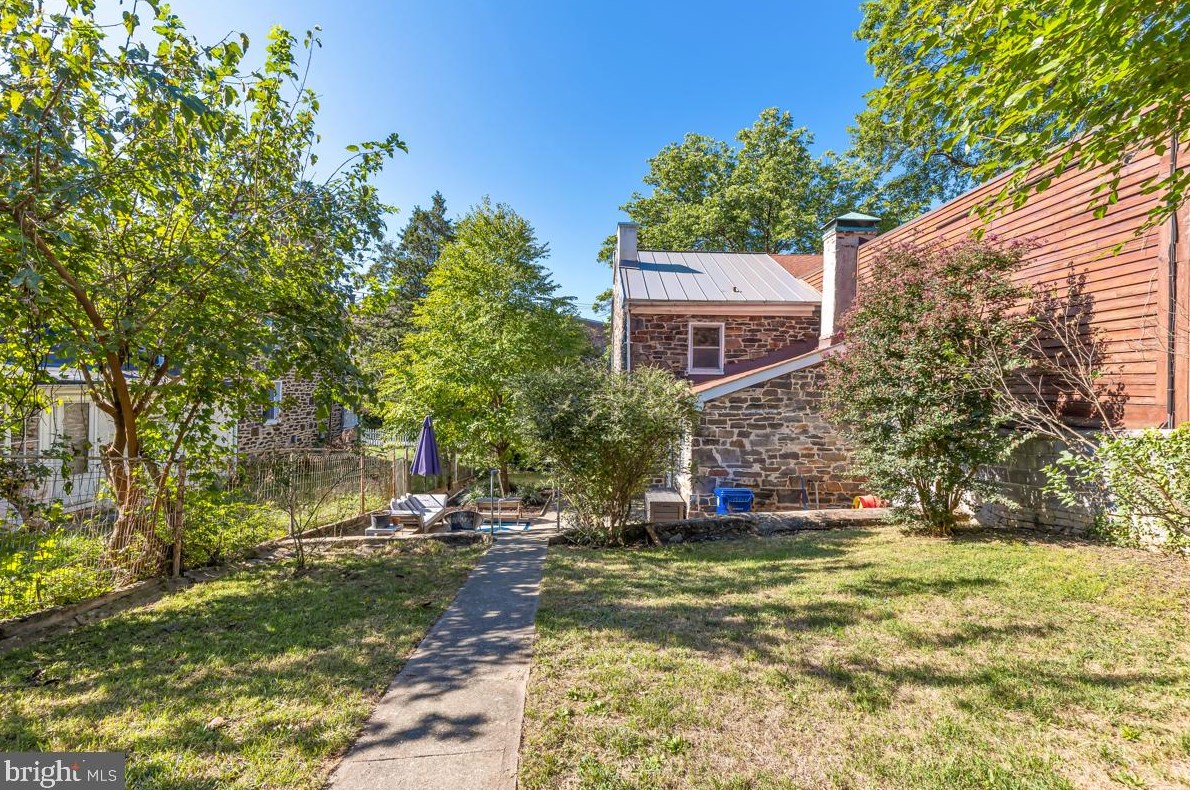 718 Pacific St, Baltimore MD  exterior