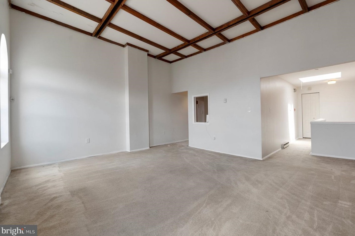 1739 Park Ave, Baltimore MD 21217-4816 exterior