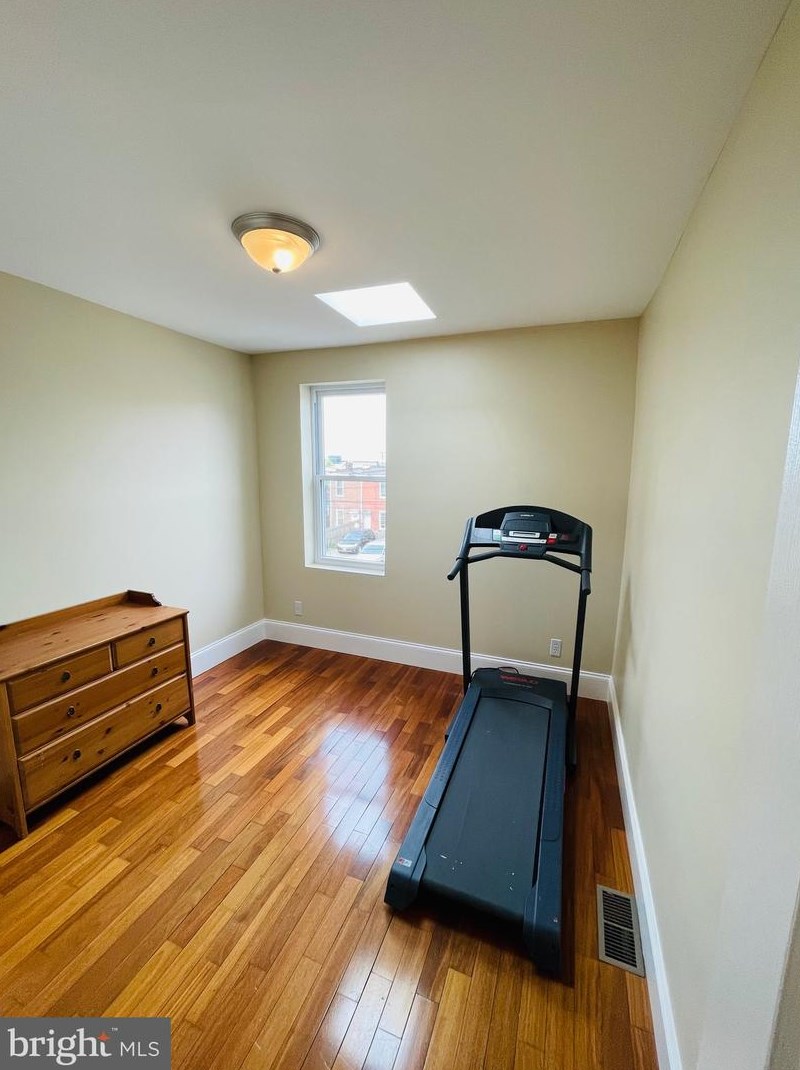 418 Bonsal St, Baltimore MD  21224-2708 exterior