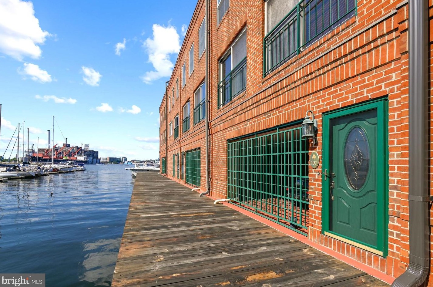 960 Fell St, Baltimore MD  21231-3520 exterior