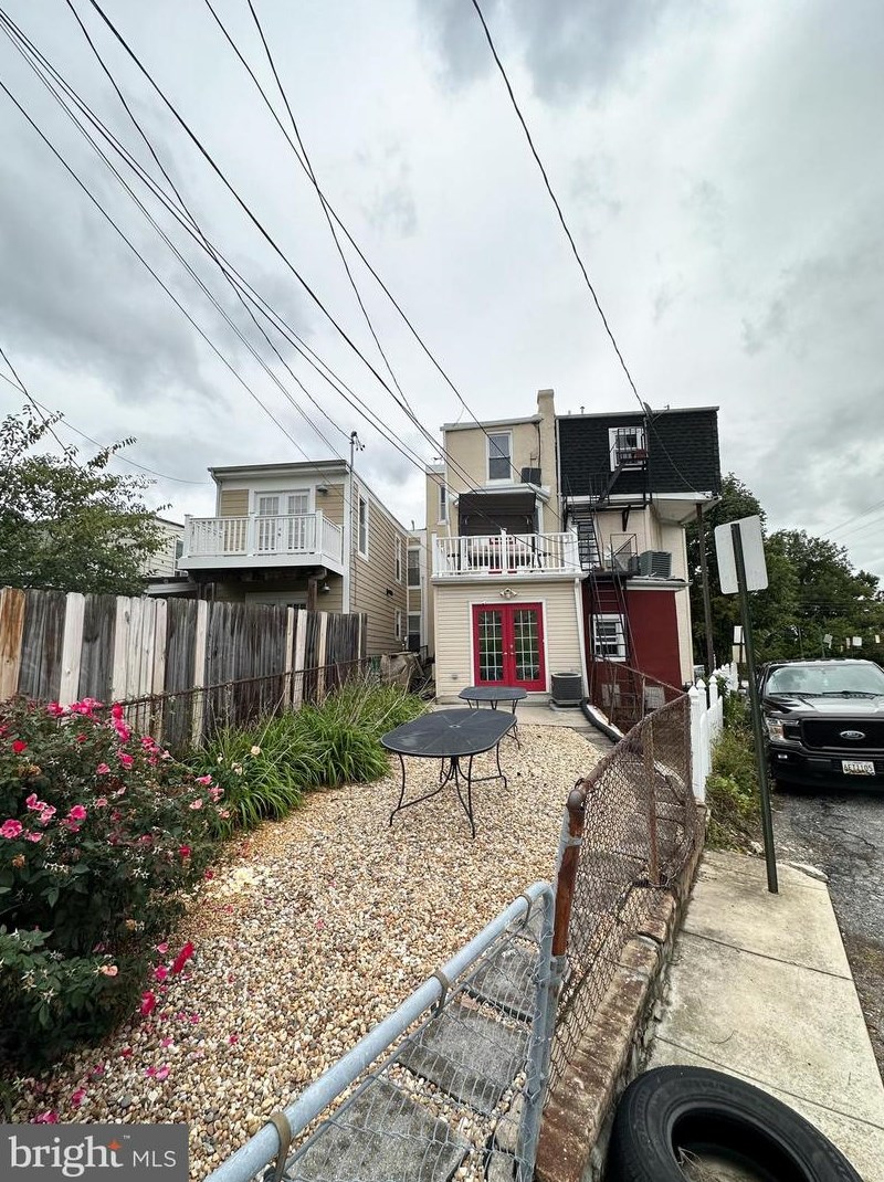 2900 Keswick Rd, Baltimore, MD 21211-2732