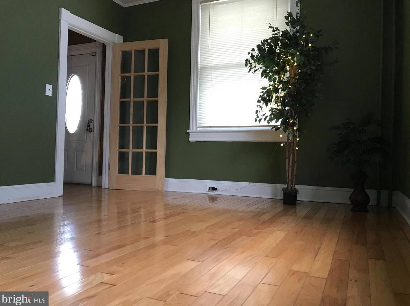 4602 Elsrode Ave, Baltimore, MD 21214-2807