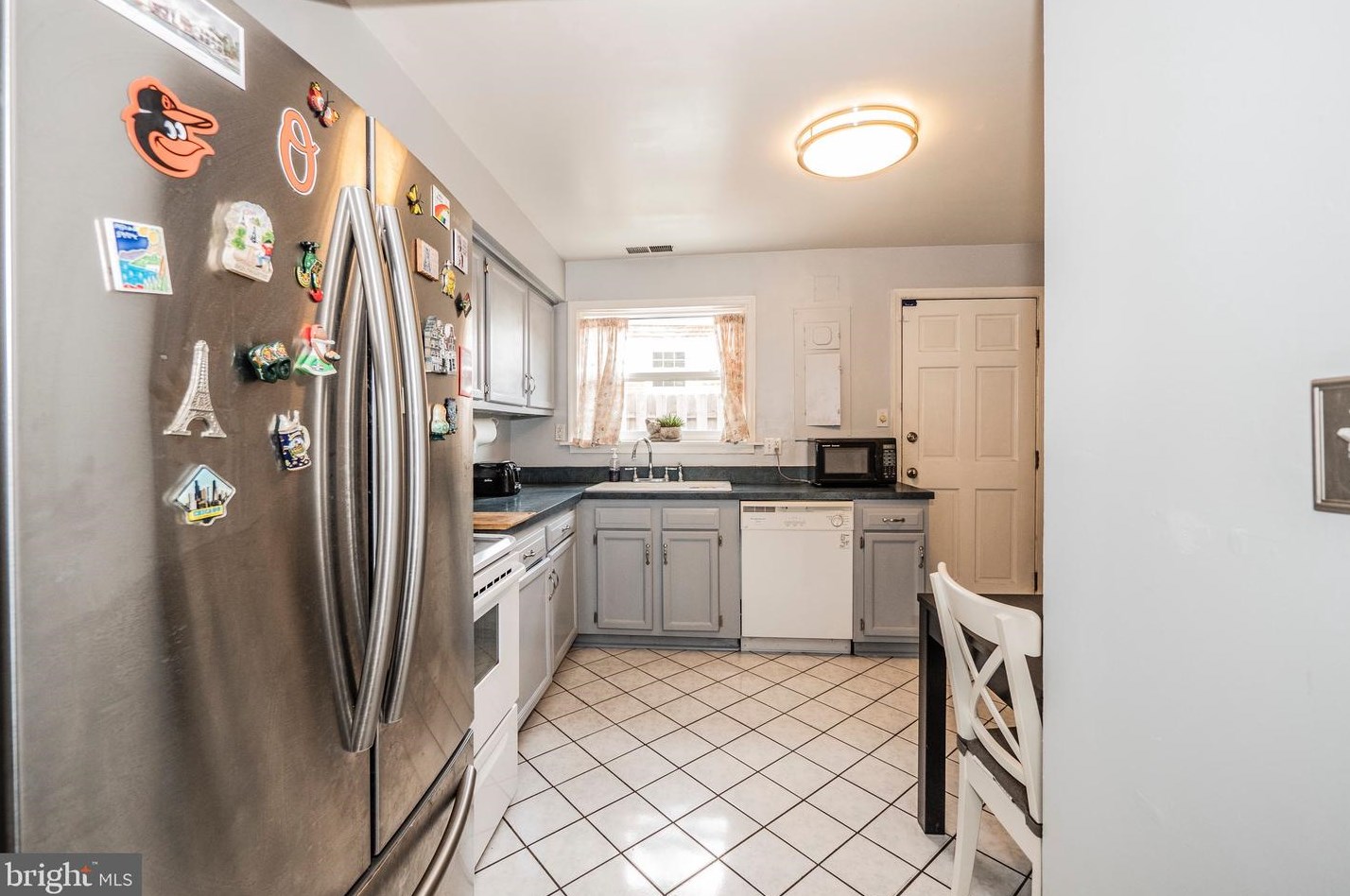 609 Fremont Ave, Baltimore MD 21217-2553 exterior