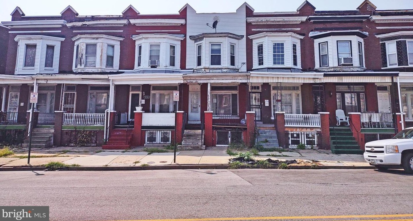 1220 Bloomingdale Rd, Baltimore, MD 21216-3933
