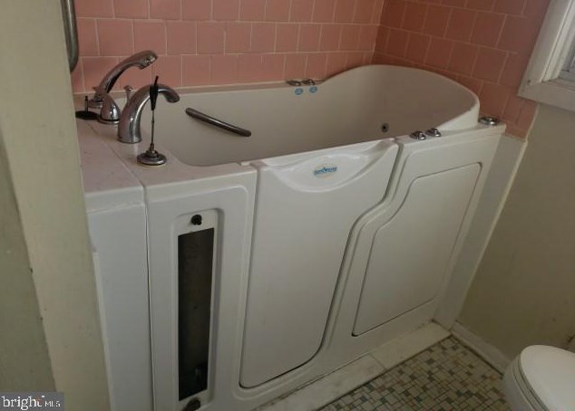 4837 Aberdeen Ave, Baltimore MD 21206-6935 exterior