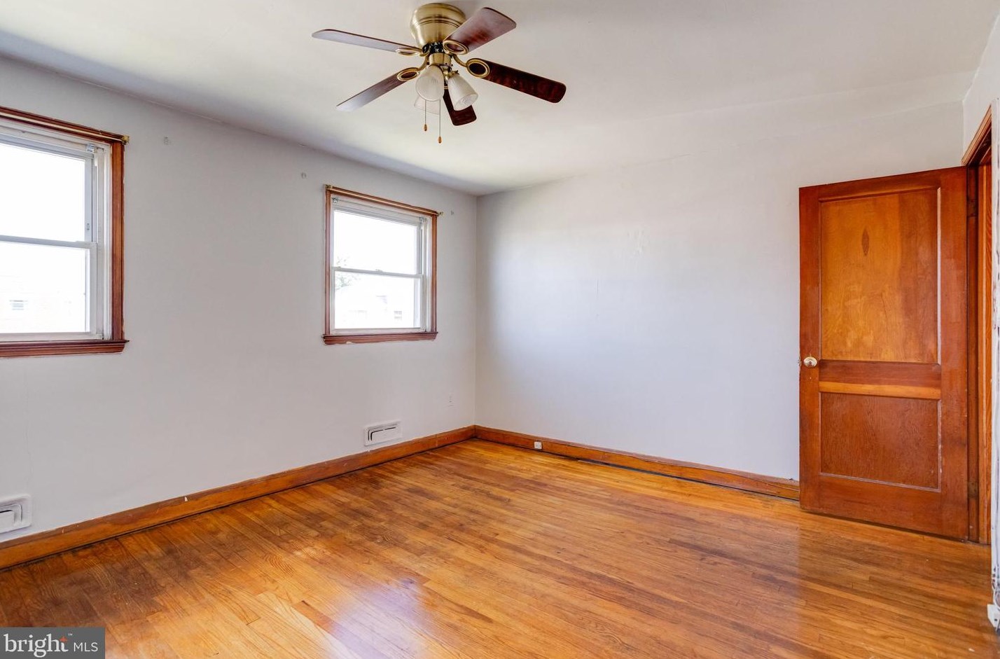 3809 Bonview Ave, Baltimore MD 21213-2012 exterior